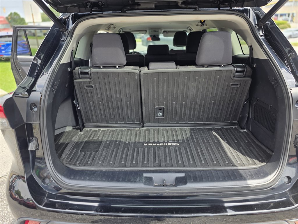 2020 Toyota Highlander - $17,900