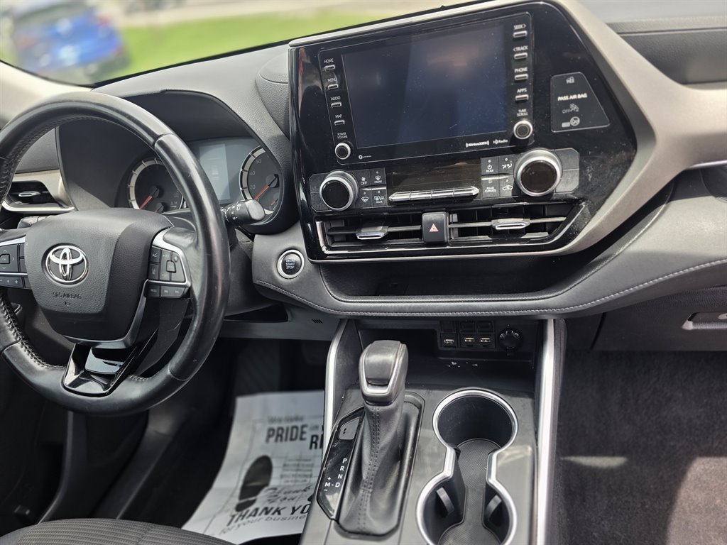 2020 Toyota Highlander - $17,900