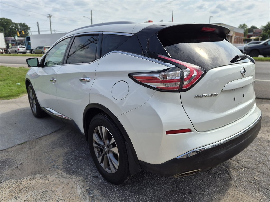 2016 Nissan Murano - $10,900