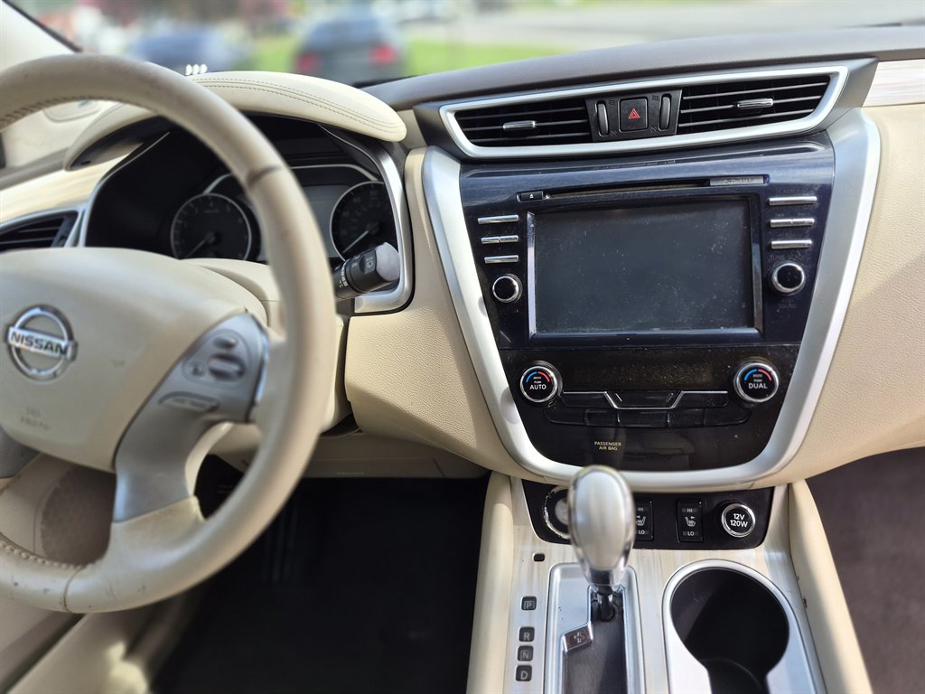 2016 Nissan Murano - $10,900