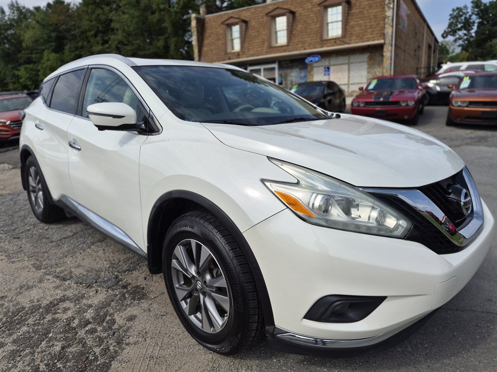 2016 Nissan Murano - $10,900