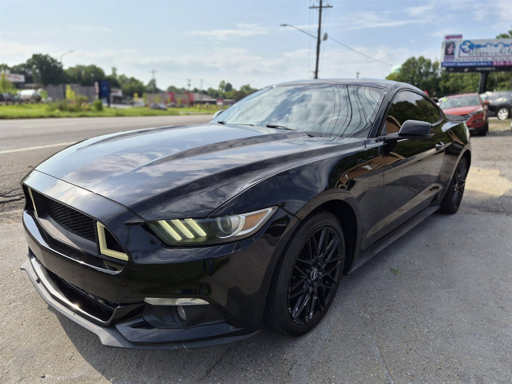 2016 Ford Mustang - $10,600