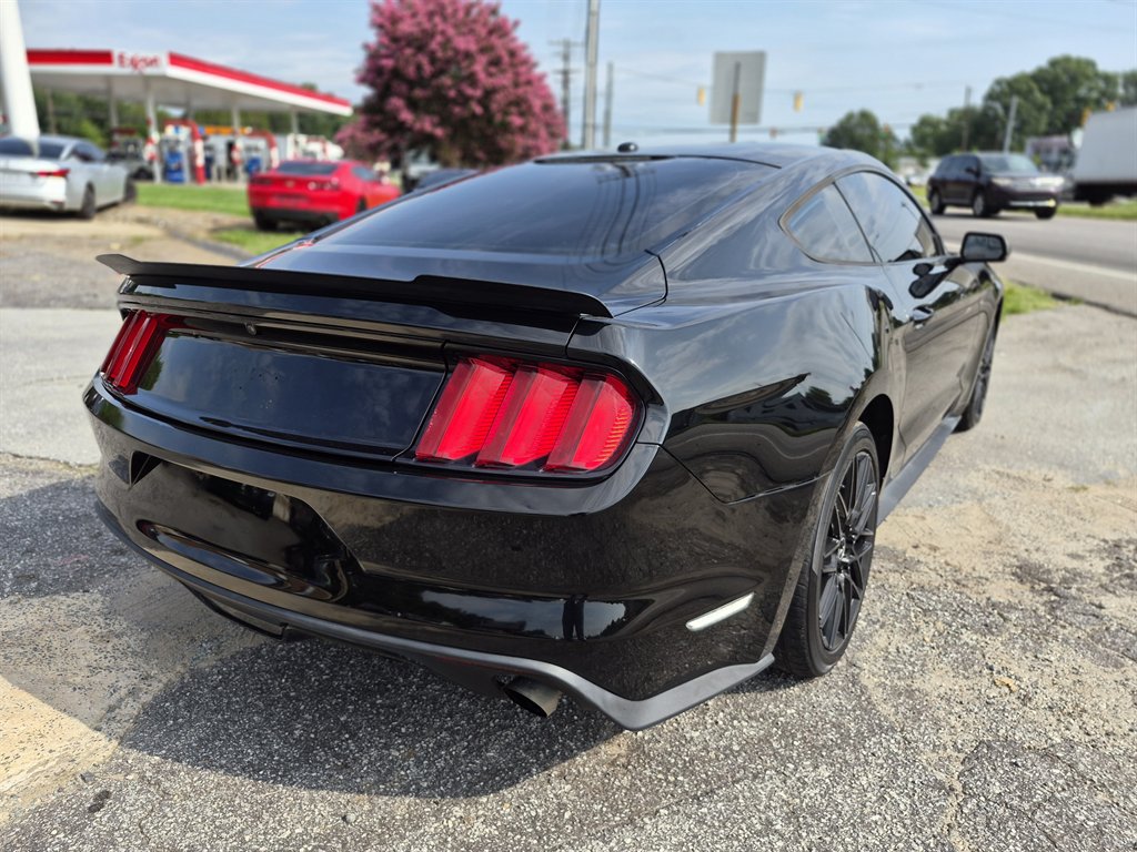 2016 Ford Mustang - $10,600
