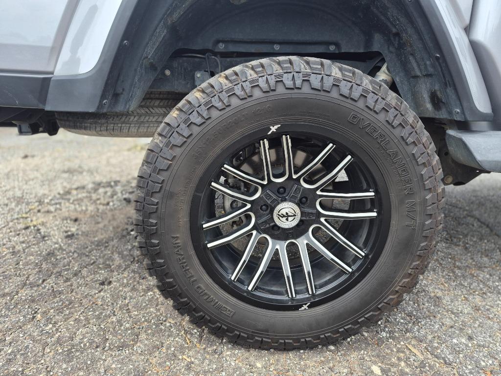 2020 Jeep Gladiator - $22,300