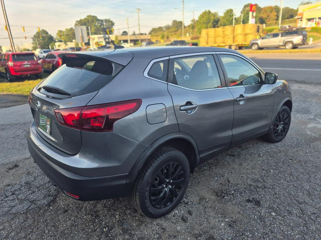 2018 Nissan Rogue - $4,750