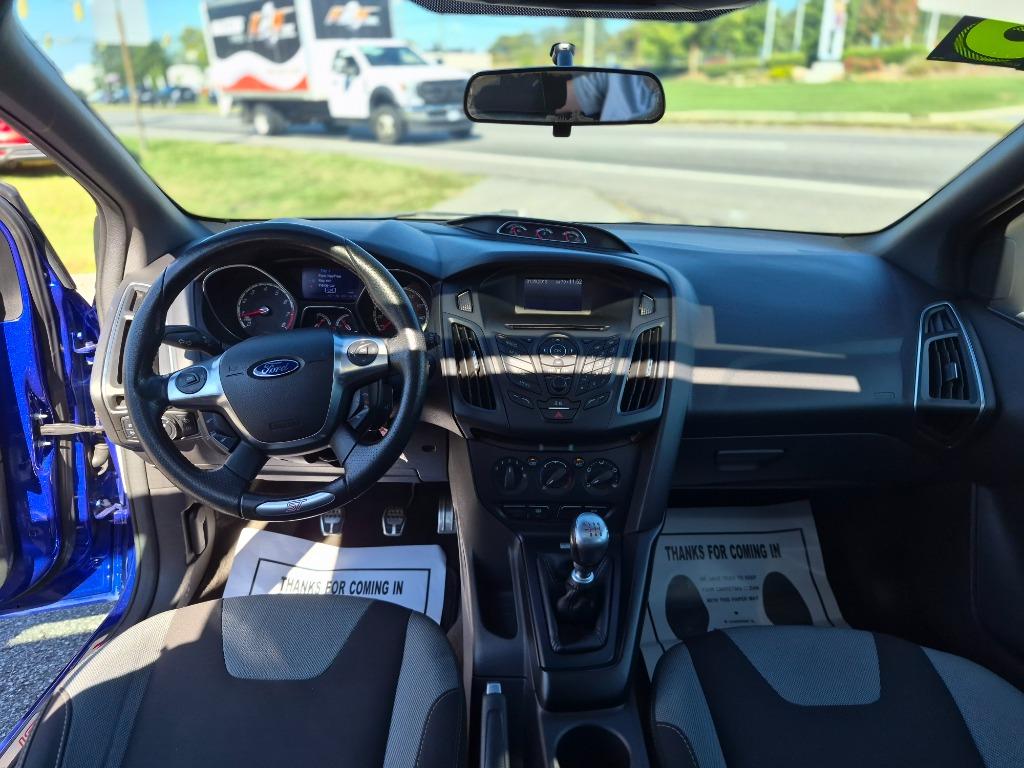 2013 Ford Focus - $8,350