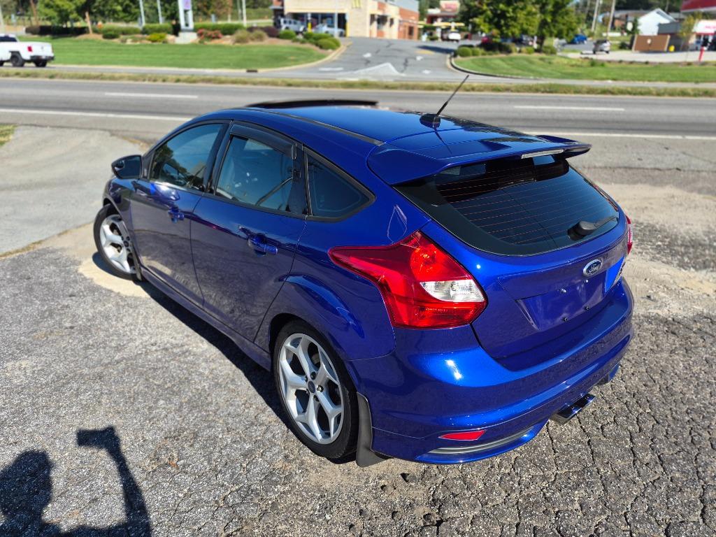 2013 Ford Focus - $8,350
