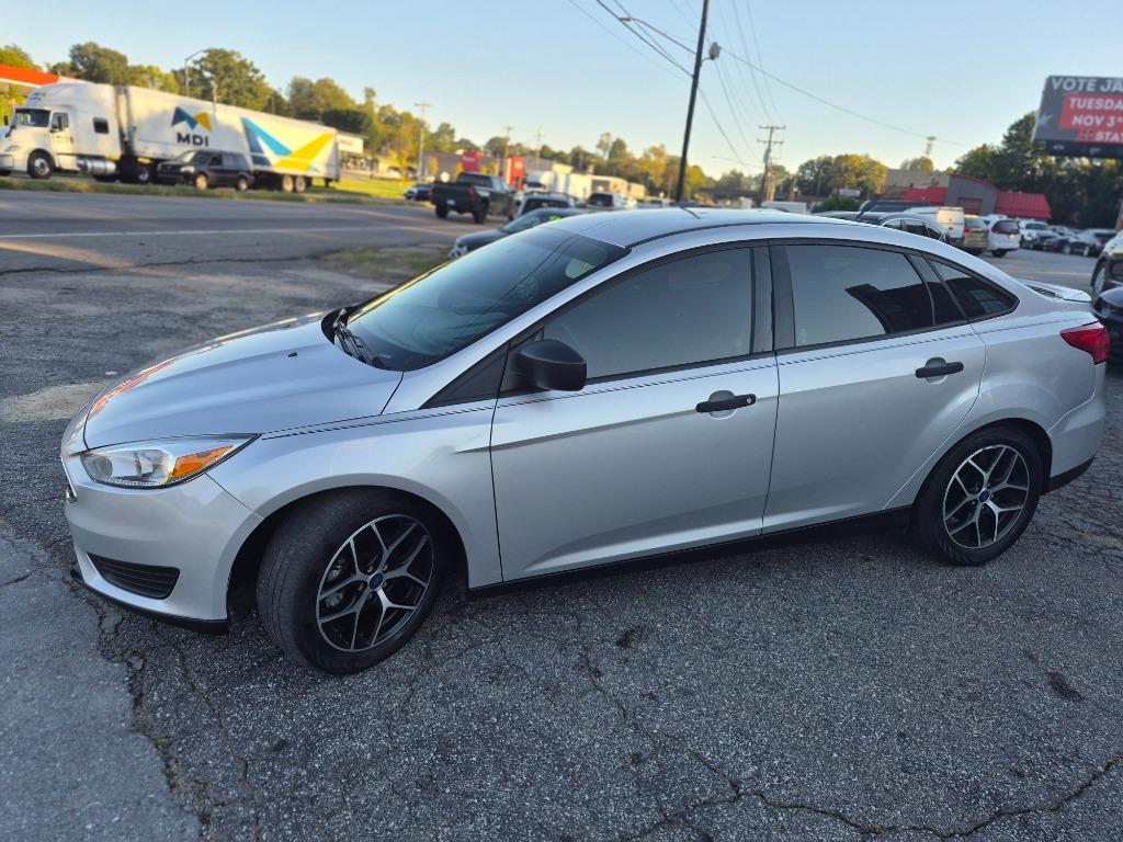 2017 Ford Focus - $5,850
