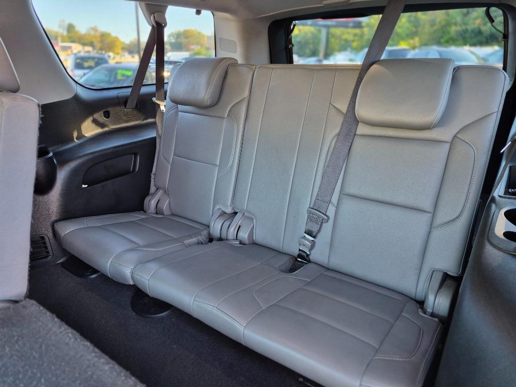 2019 Chevrolet Suburban - $12,450