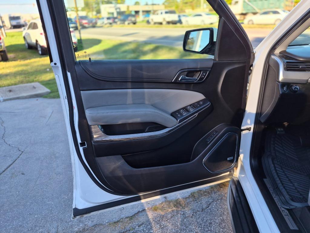 2019 Chevrolet Suburban - $12,450