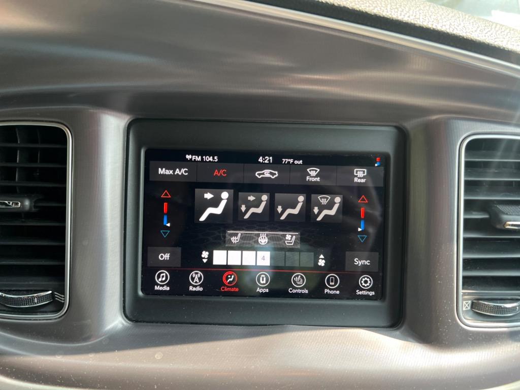 2019 Dodge Charger SXT photo