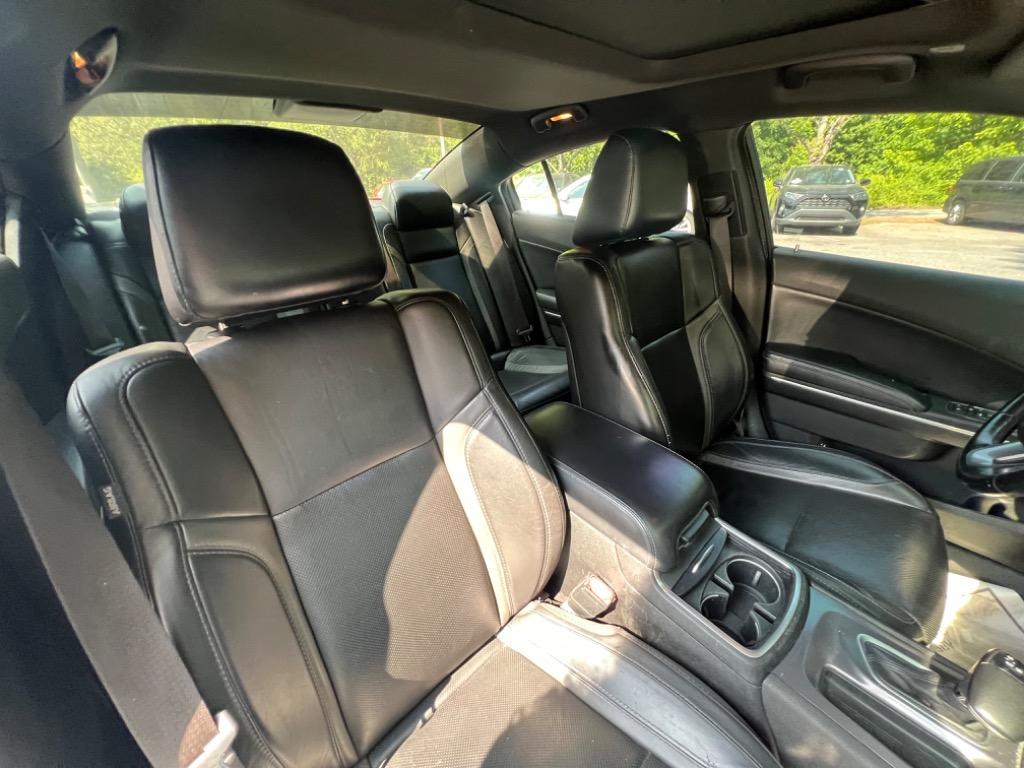 2019 Dodge Charger SXT photo