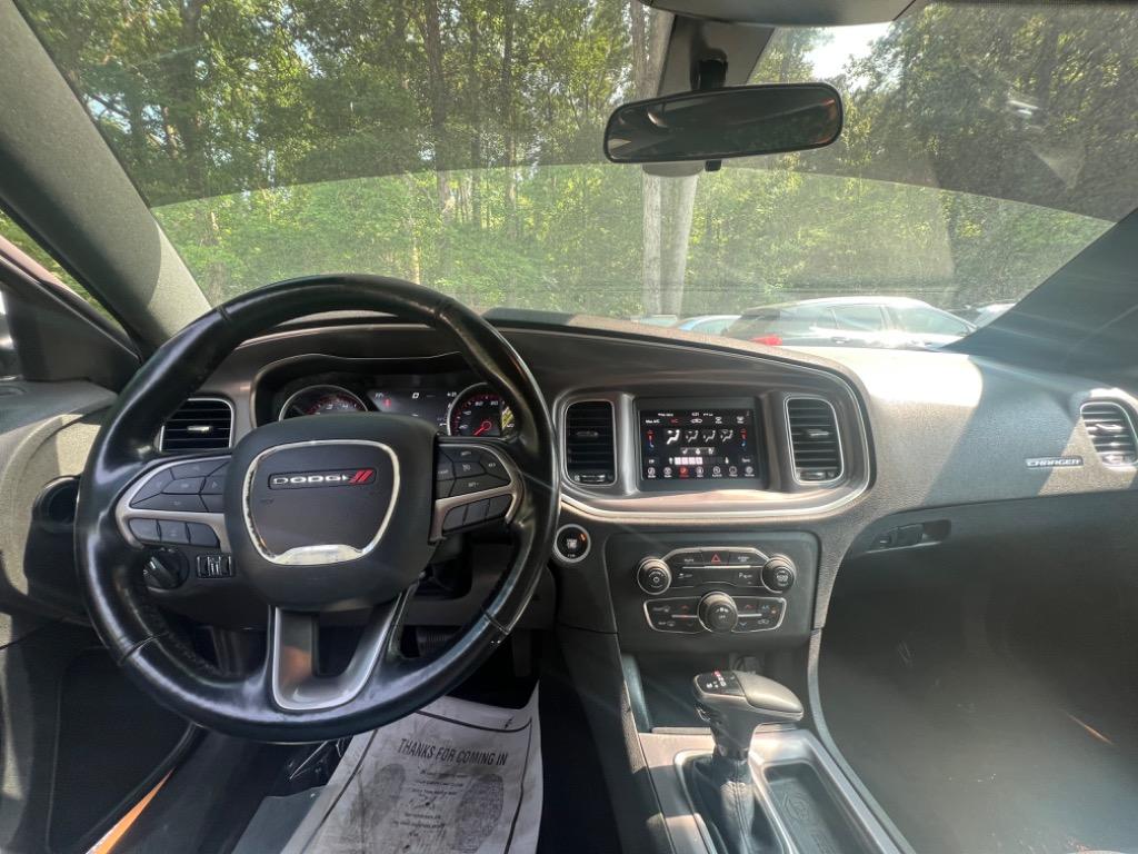 2019 Dodge Charger SXT photo