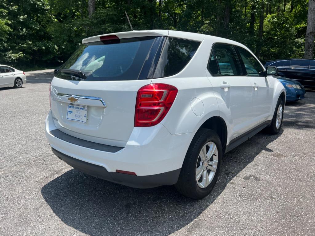 2017 Chevrolet Equinox LS photo