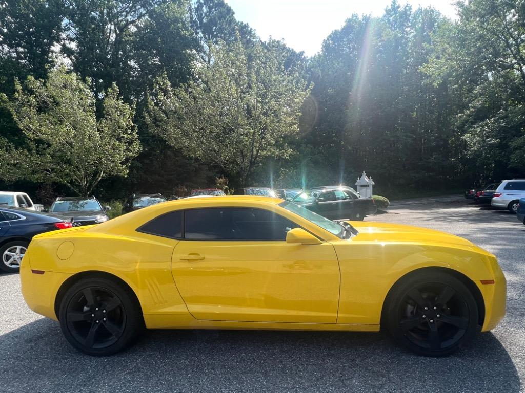 2011 Chevrolet Camaro LT photo