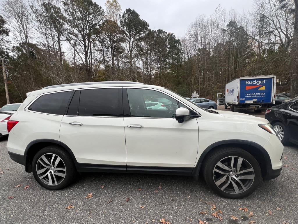 2018 Honda Pilot Touring photo
