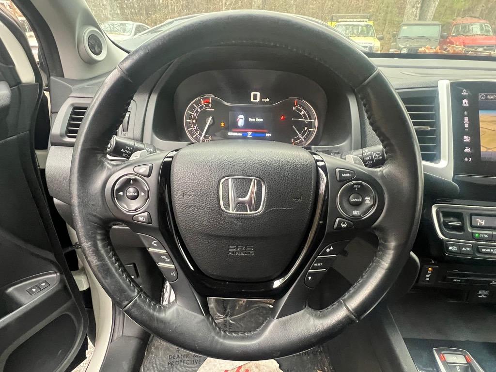 2018 Honda Pilot Touring photo