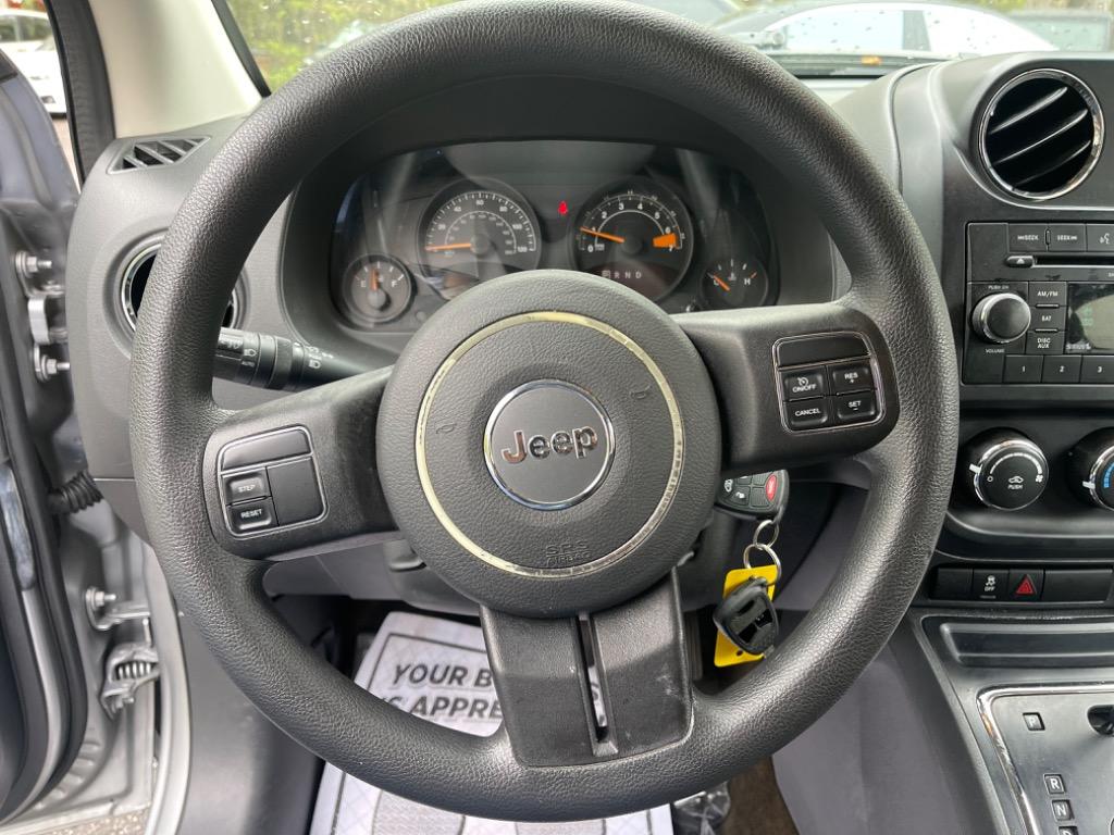 2016 Jeep Compass Sport photo