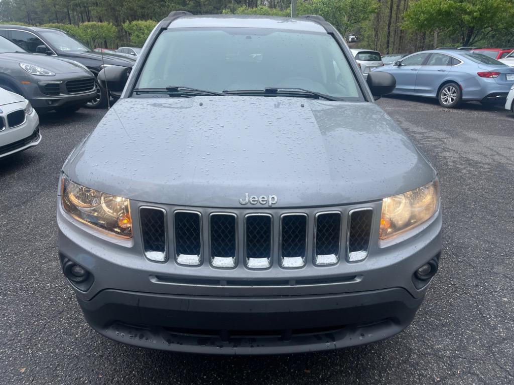 2016 Jeep Compass Sport photo