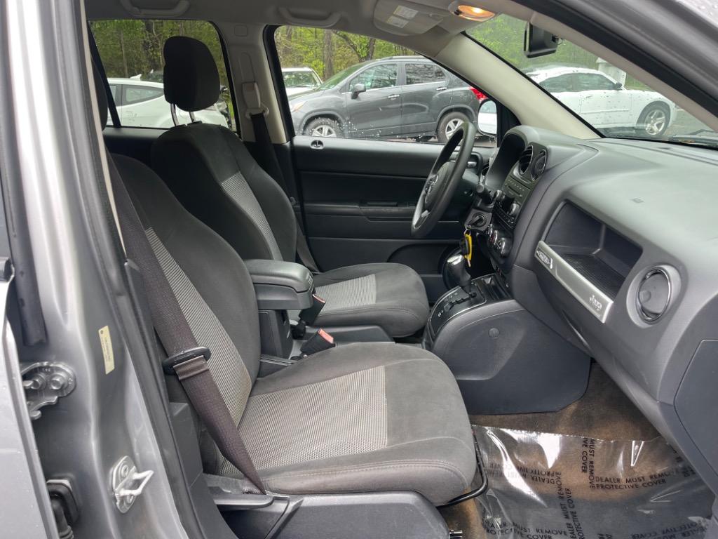 2016 Jeep Compass Sport photo