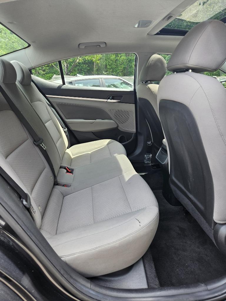 2020 Hyundai Elantra - $15,400