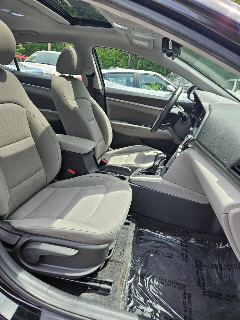 2020 Hyundai Elantra - $15,400