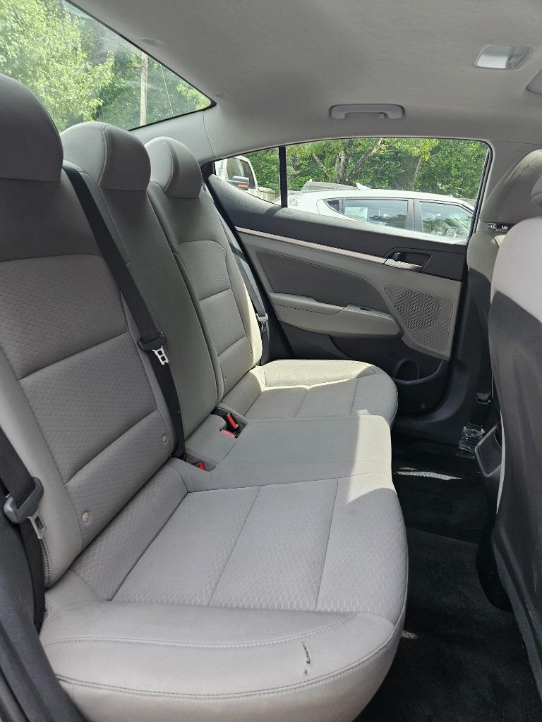 2020 Hyundai Elantra - $15,400