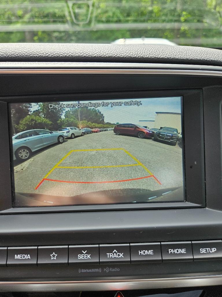 2020 Hyundai Elantra - $15,400