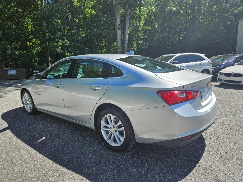 2018 Chevrolet Malibu - $13,900