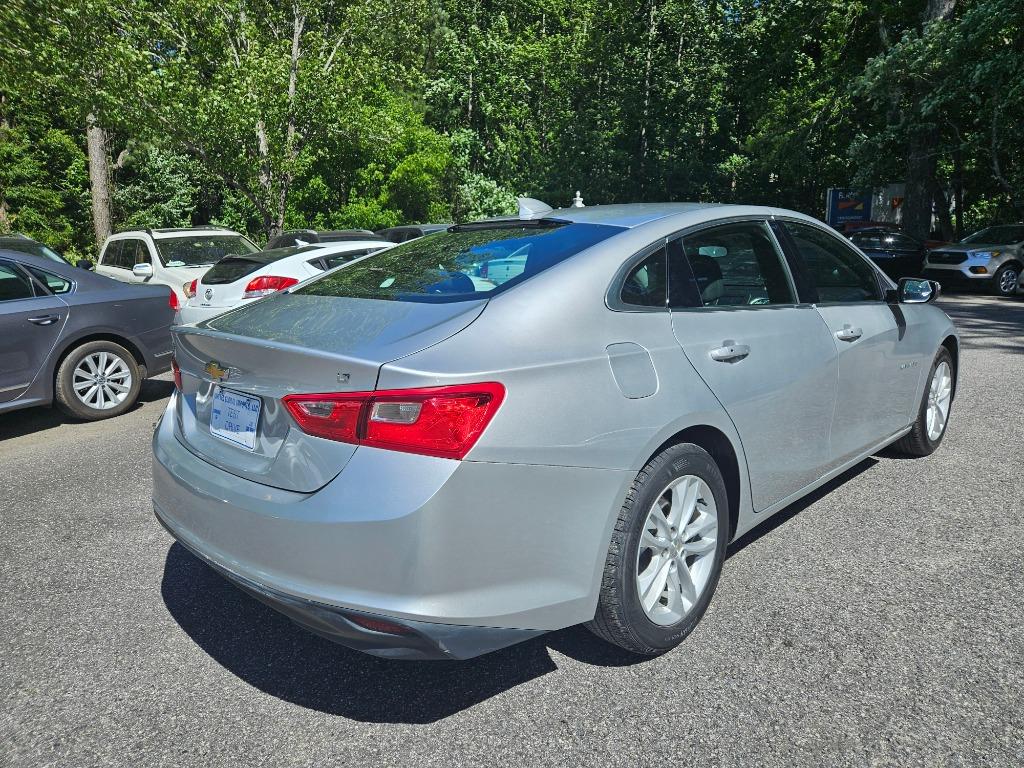 2018 Chevrolet Malibu - $13,900