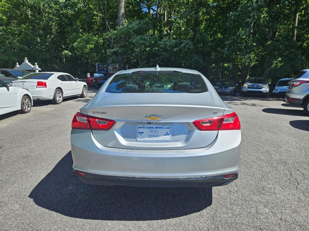 2018 Chevrolet Malibu - $13,900