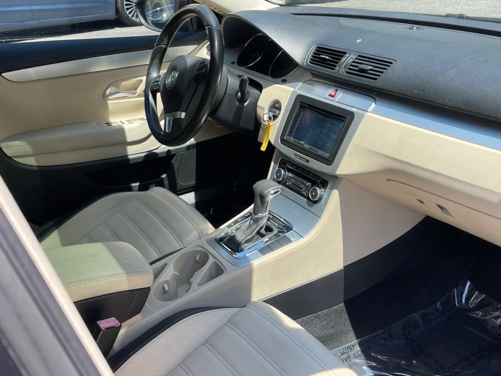 2009 Volkswagen Passat - $6,100