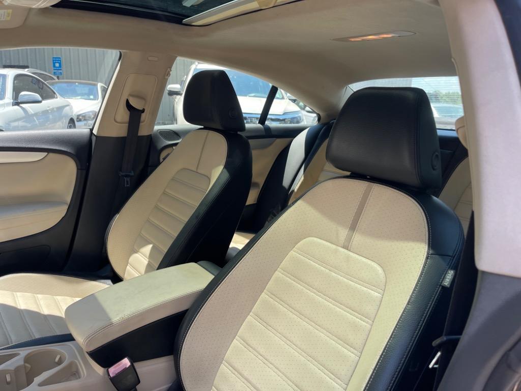2009 Volkswagen Passat - $6,100