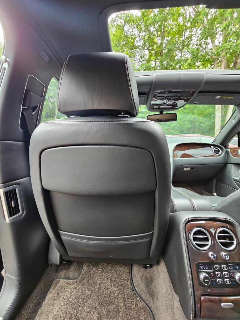 2009 Bentley MDX photo