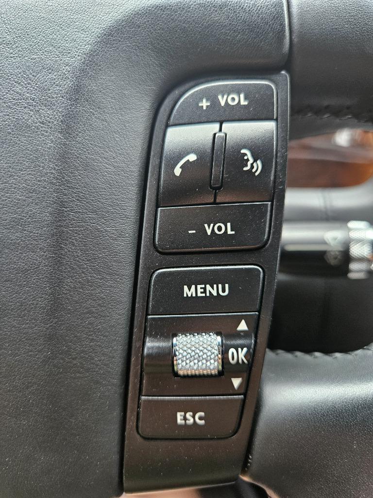 2009 Bentley MDX photo