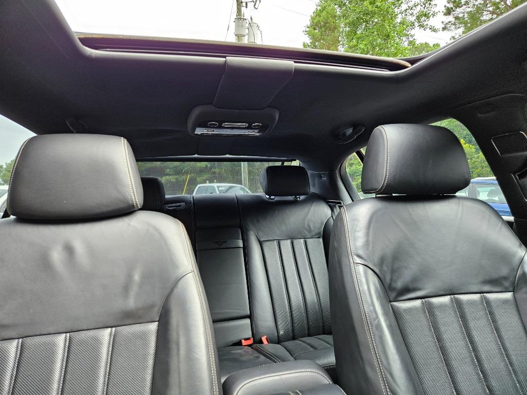2009 Bentley MDX photo