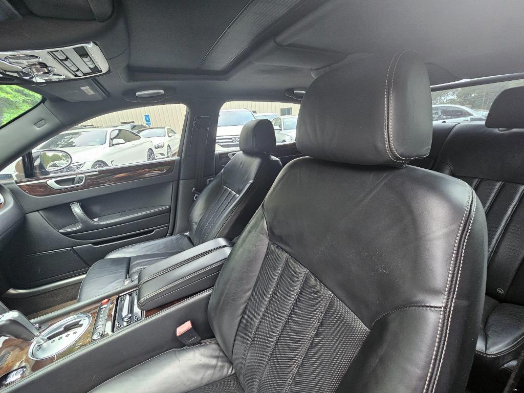 2009 Bentley MDX photo