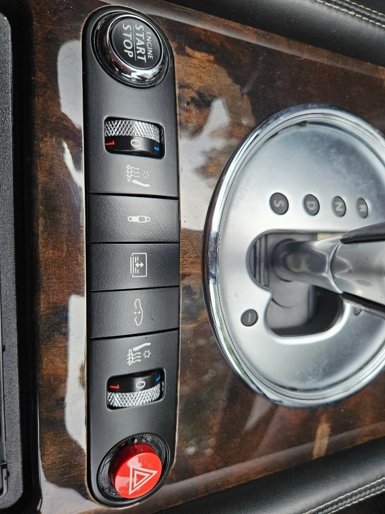 2009 Bentley MDX photo