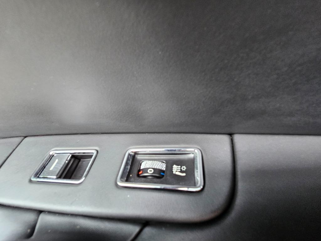 2009 Bentley MDX photo