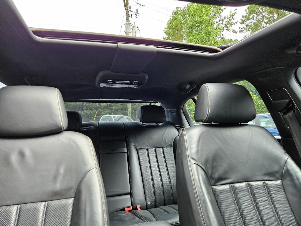 2009 Bentley MDX photo