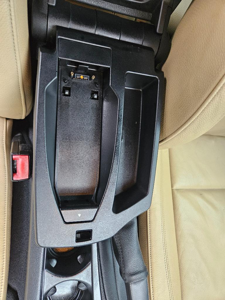 2013 BMW Legend 135i photo