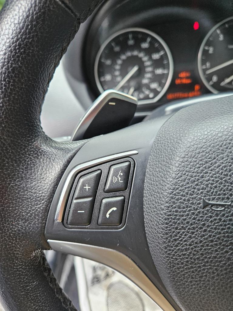 2013 BMW Legend 135i photo