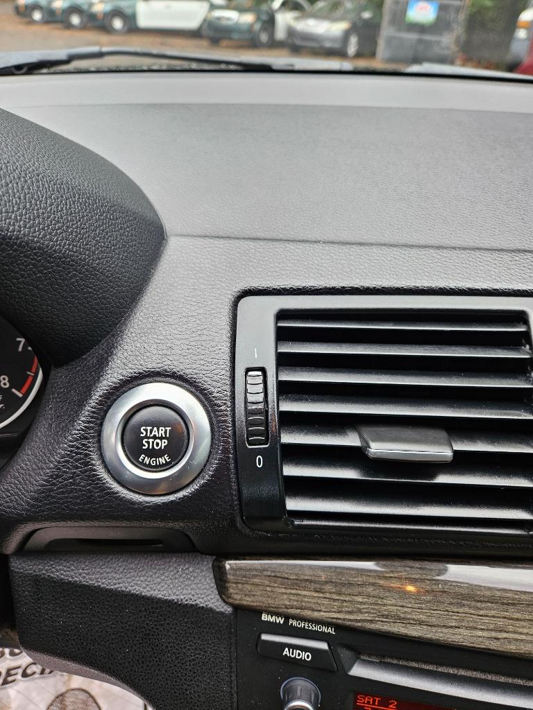 2013 BMW Legend 135i photo