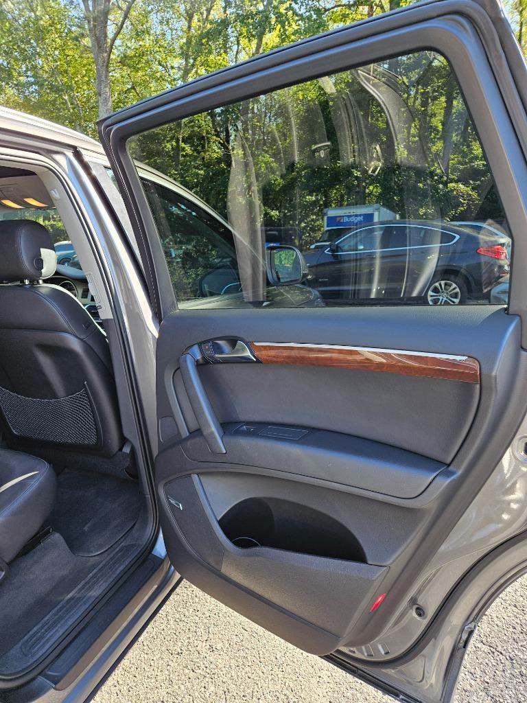 2010 Audi Q7 3.6 quattro Premium Plus photo