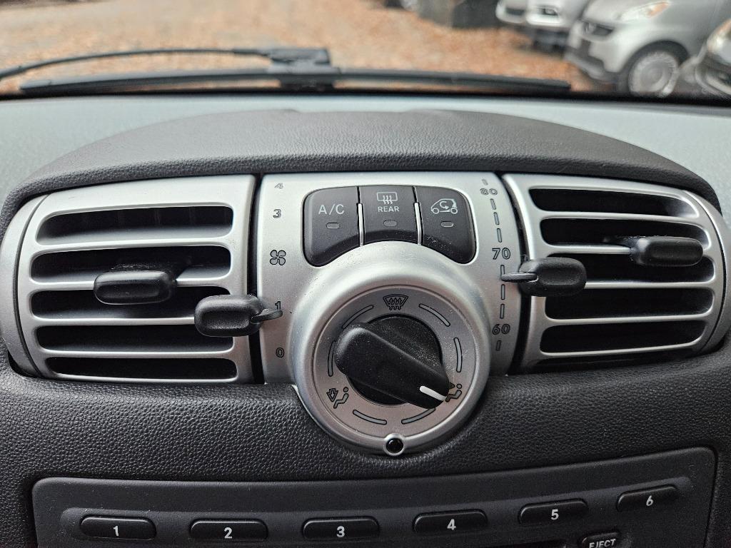 2009 smart Fortwo pure photo