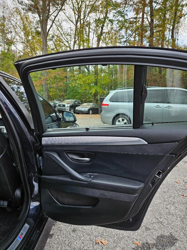 2013 BMW MDX 550i xDrive photo