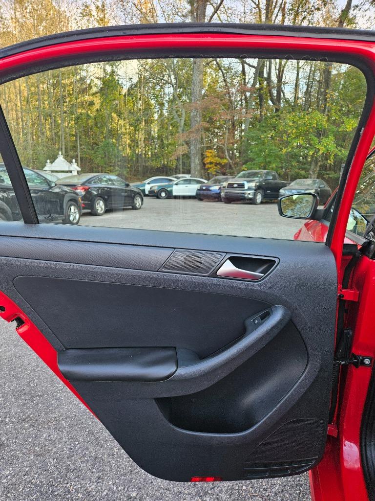 2014 Volkswagen Jetta S photo