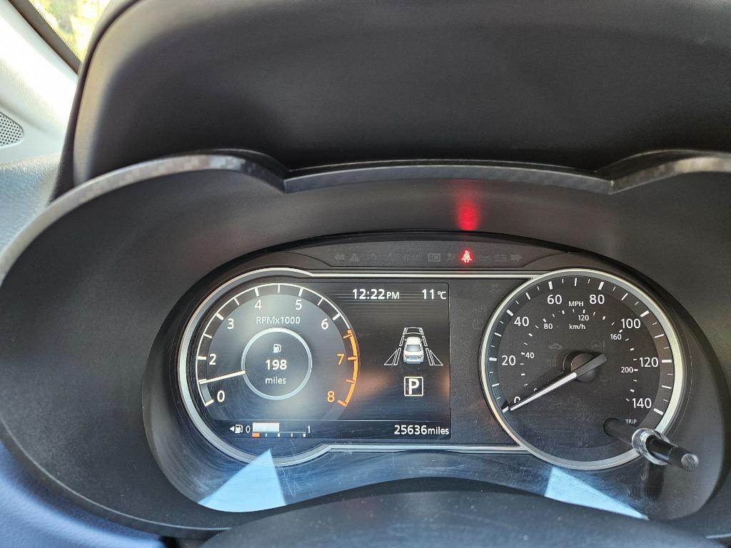 2023 Nissan Versa SV photo