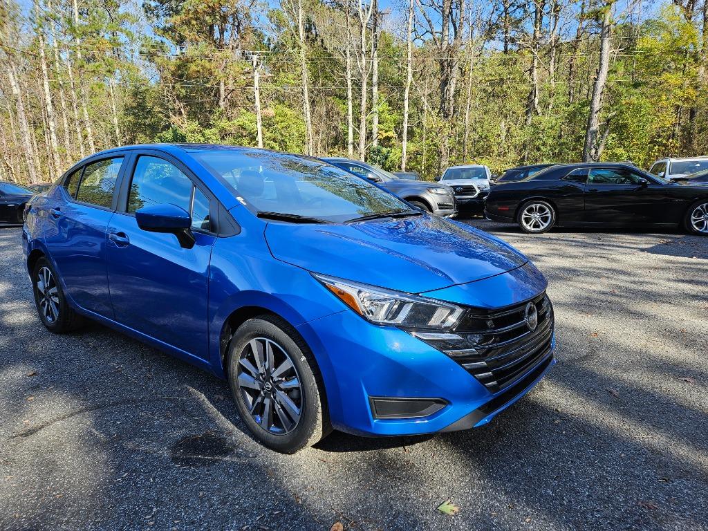2023 Nissan Versa SV photo