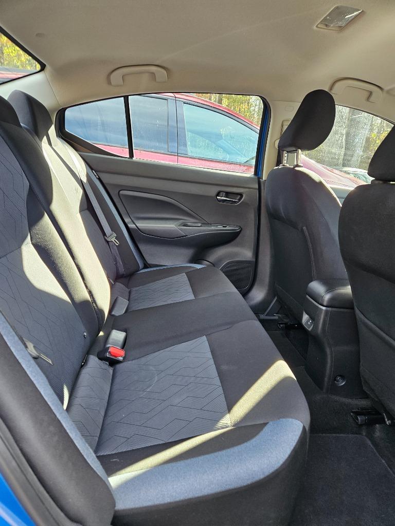 2023 Nissan Versa SV photo